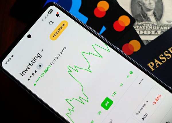 Comment les modifications du taux directeur de la BCE influencent-elles les conditions de refinancement d'un prêt habitation ?